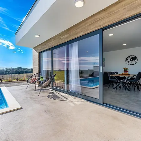 Aura By Interhome Póla