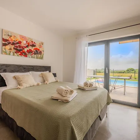 Сasa de vacaciones Aura By Interhome *