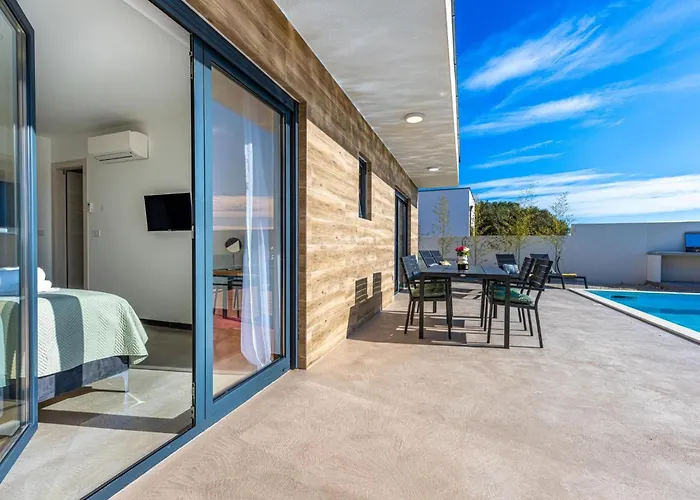 Aura By Interhome Vakantiehuis Pula